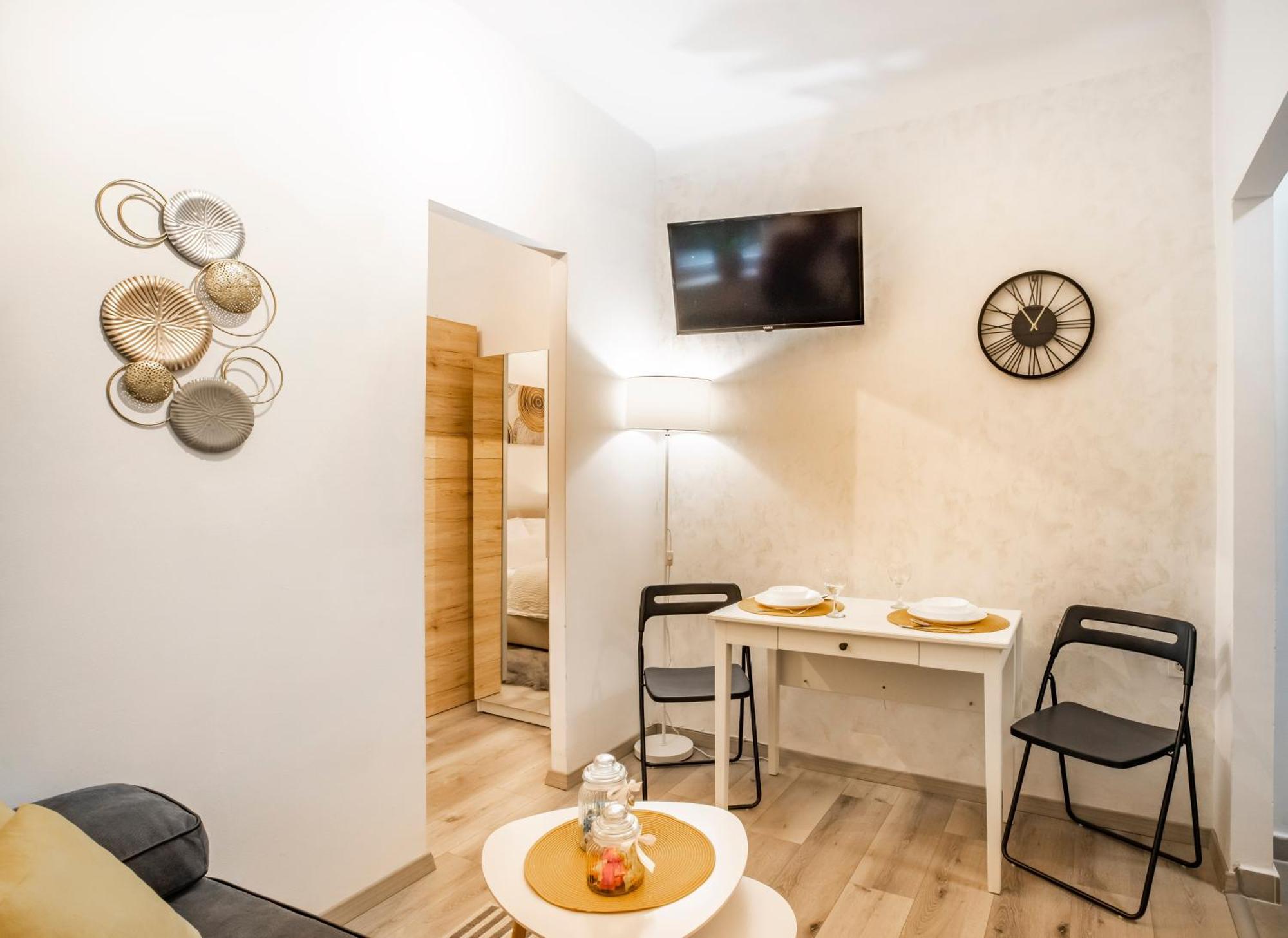 Studio Apartman Lena غييكا المظهر الخارجي الصورة